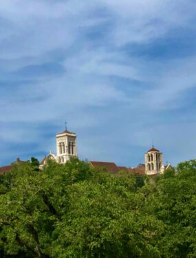 Vakantie in de Bourgogne: Basilique Sainte-Marie-Madeleine in Vézelay
