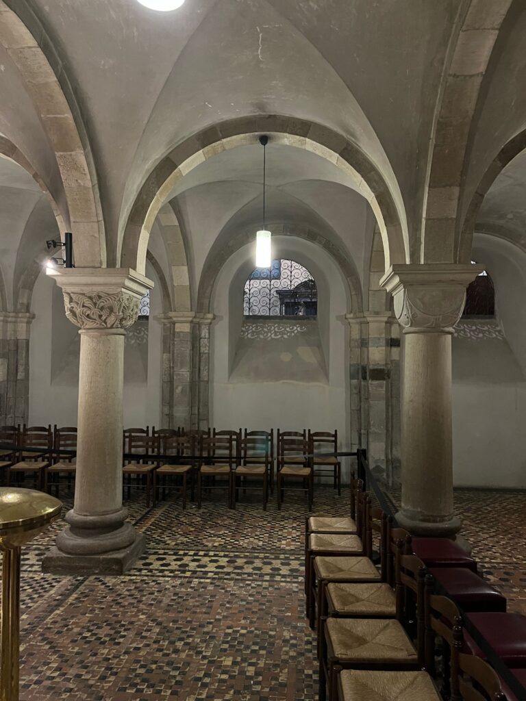 De crypte van de Sint Servaas
