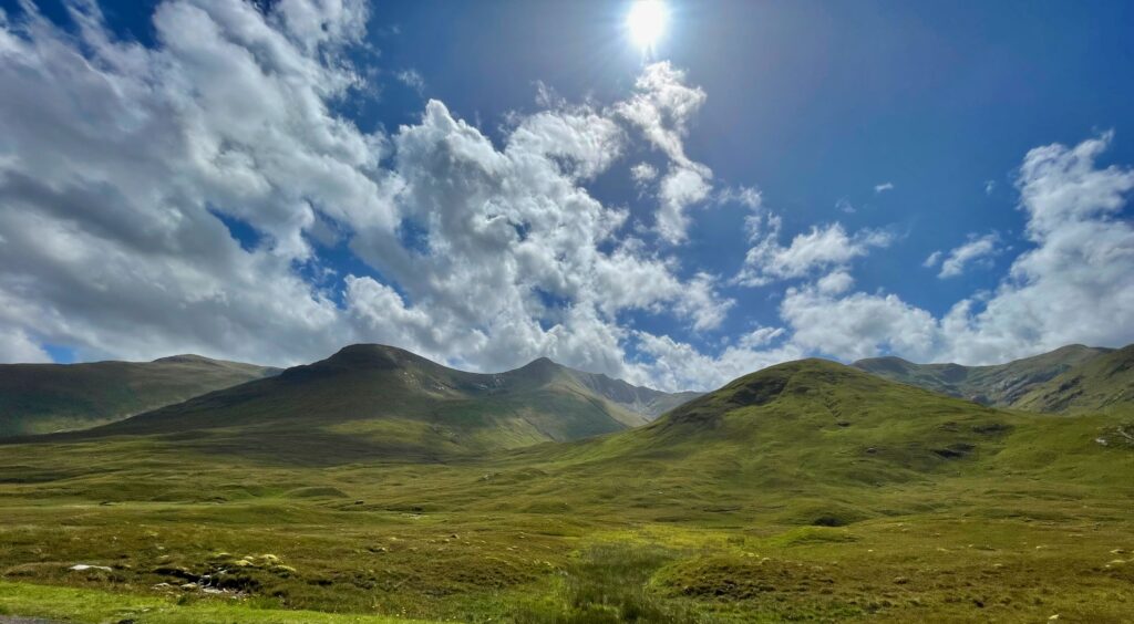 Camperreis door de Highlands: Het prachtige Glen Shiel