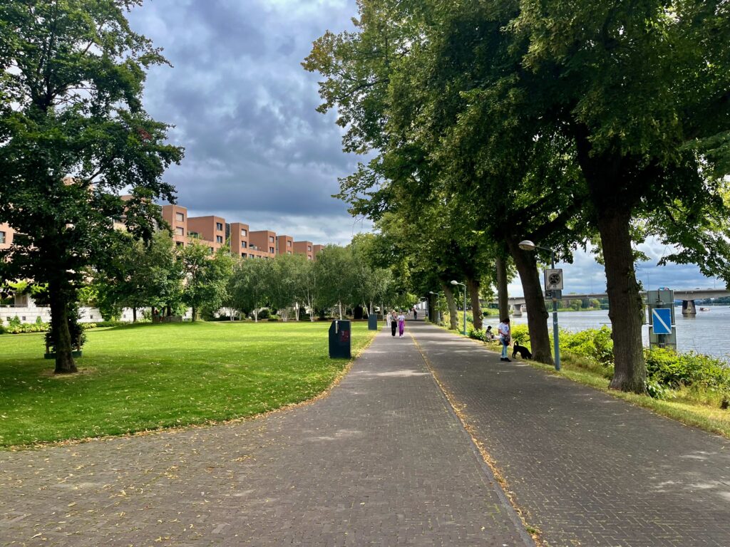 Wyck en Céramique: Charles Eykpark en Bellefroidlunet