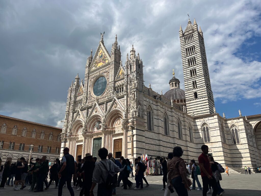 Bezienswaardigheden in Siena: De machtige Duomo van Siena; zetel van het aloude bisdom van Siena