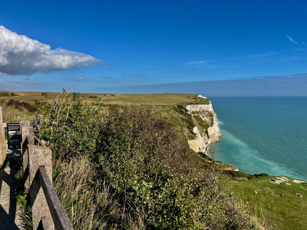 De White Cliffs aan het begin van het wandelpad