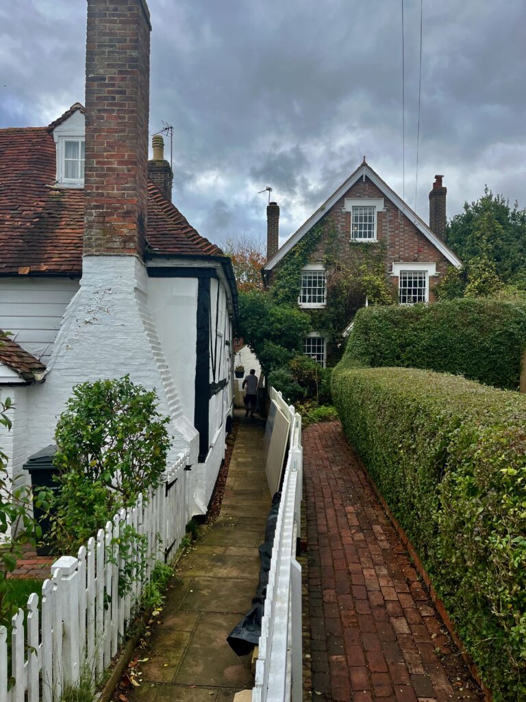 En de typische bouwstijl van de High Weald