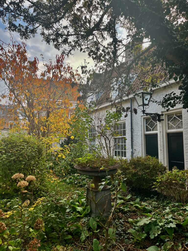 De mooie steegjes en hofjes van Leiden: Het Speckhofje