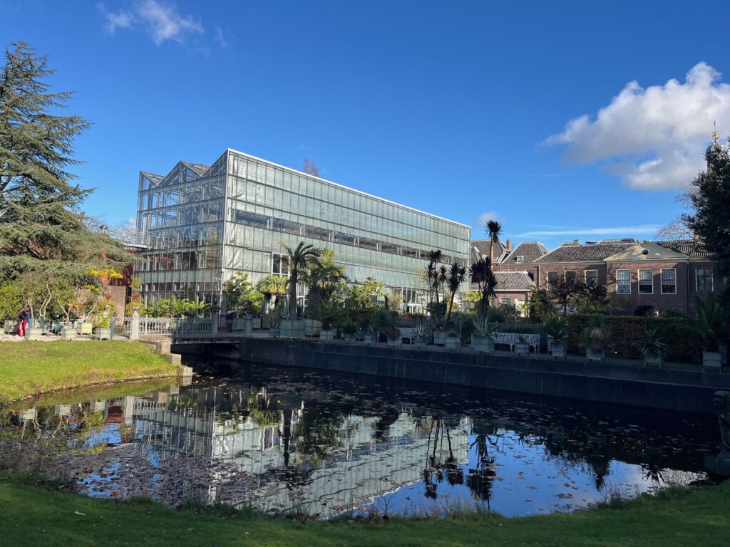 Hortus, Academiewijk en Levendaal: De moderne ingang van de Hortus