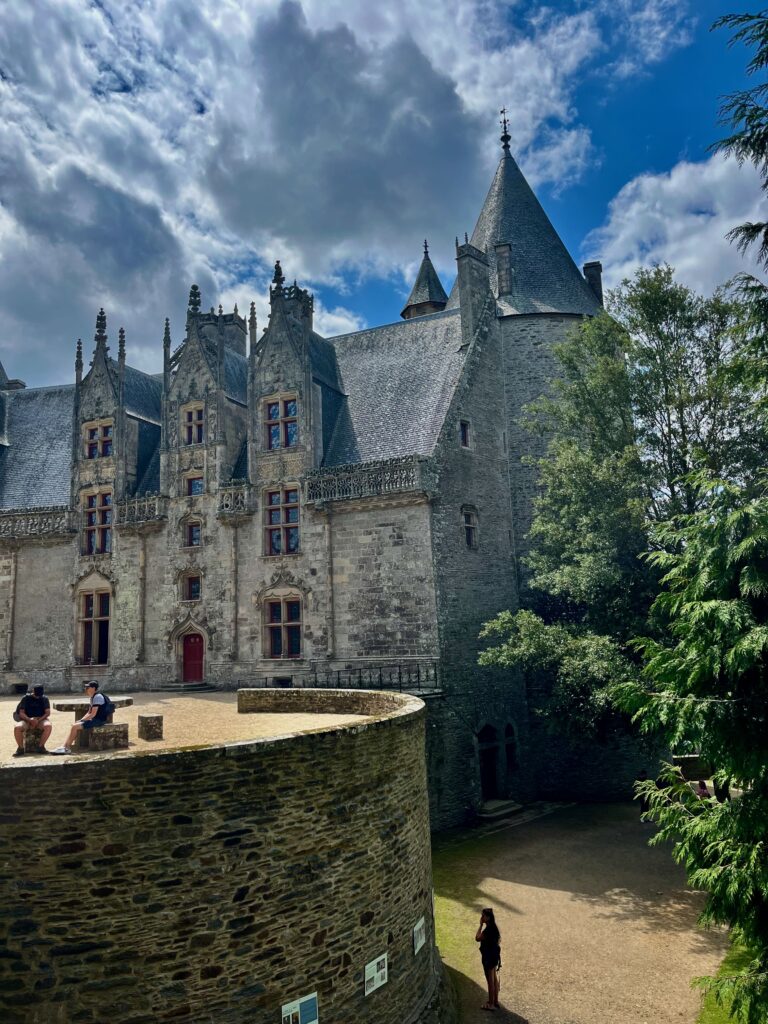 De eerste blik op het kasteel van Josselin