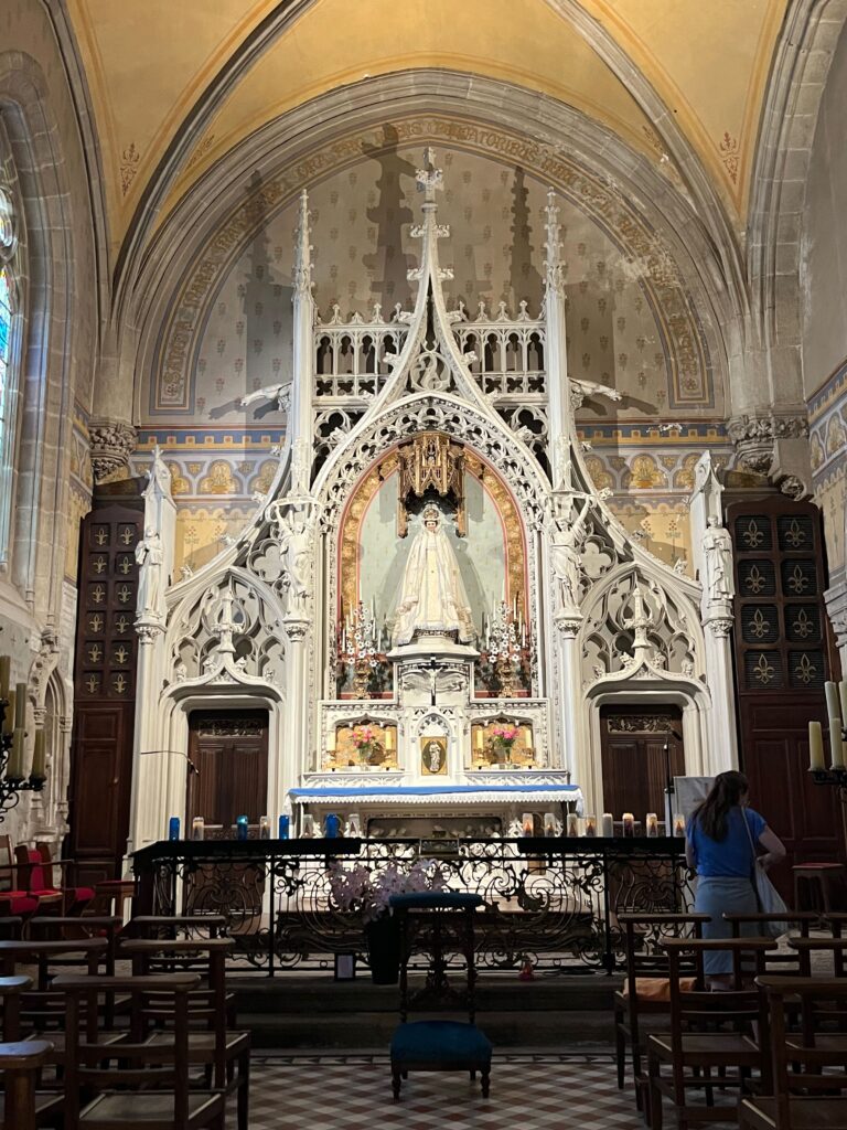 Het altaar voor Notre Dame