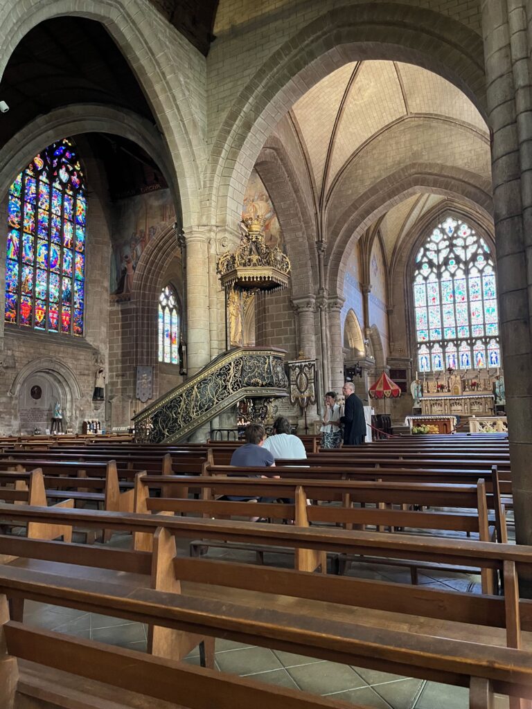 En de basiliek aan de binnenkant