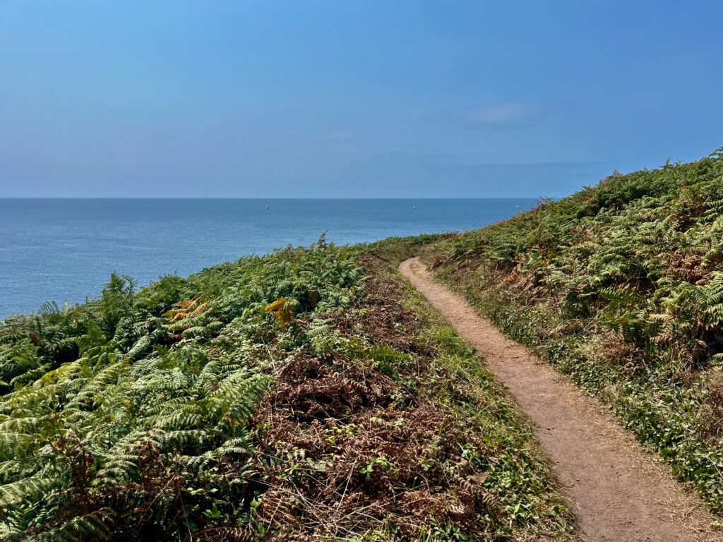 De mooiste kapen van West-Bretagne: Het pad langs de kust naar het Pointe du Raz