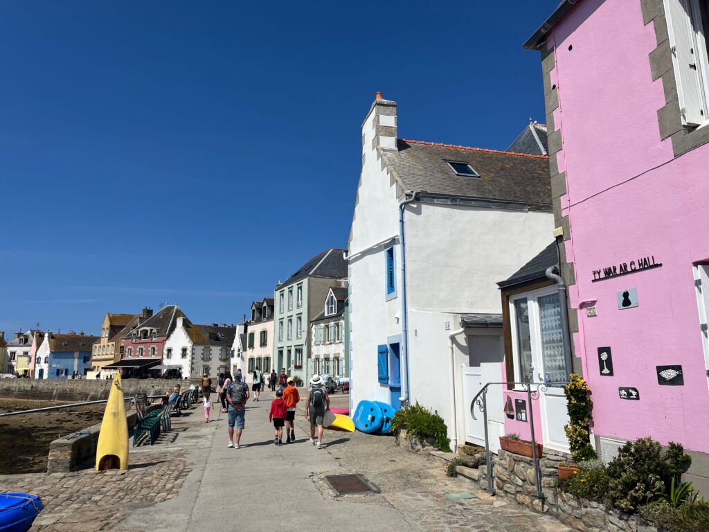 De mooiste kapen van West-Bretagne: Het dorpje aan de zuidkant van Île-de-Sein