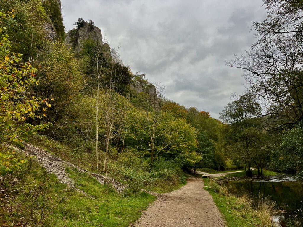 Wandelen door Dovedale: De Tissington Spires