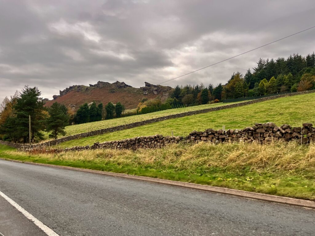 Lud's Church en The Roaches: Het begin van The Roaches langs de A53