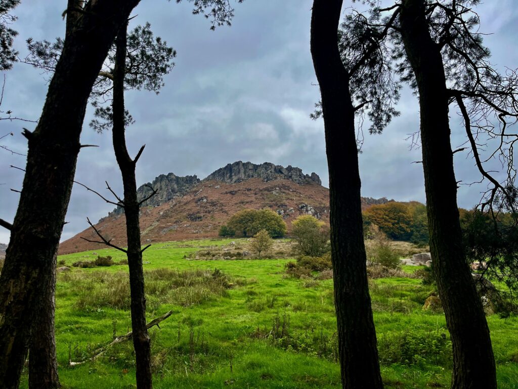 Hen Cloud tegenover The Roaches Bunkhouse