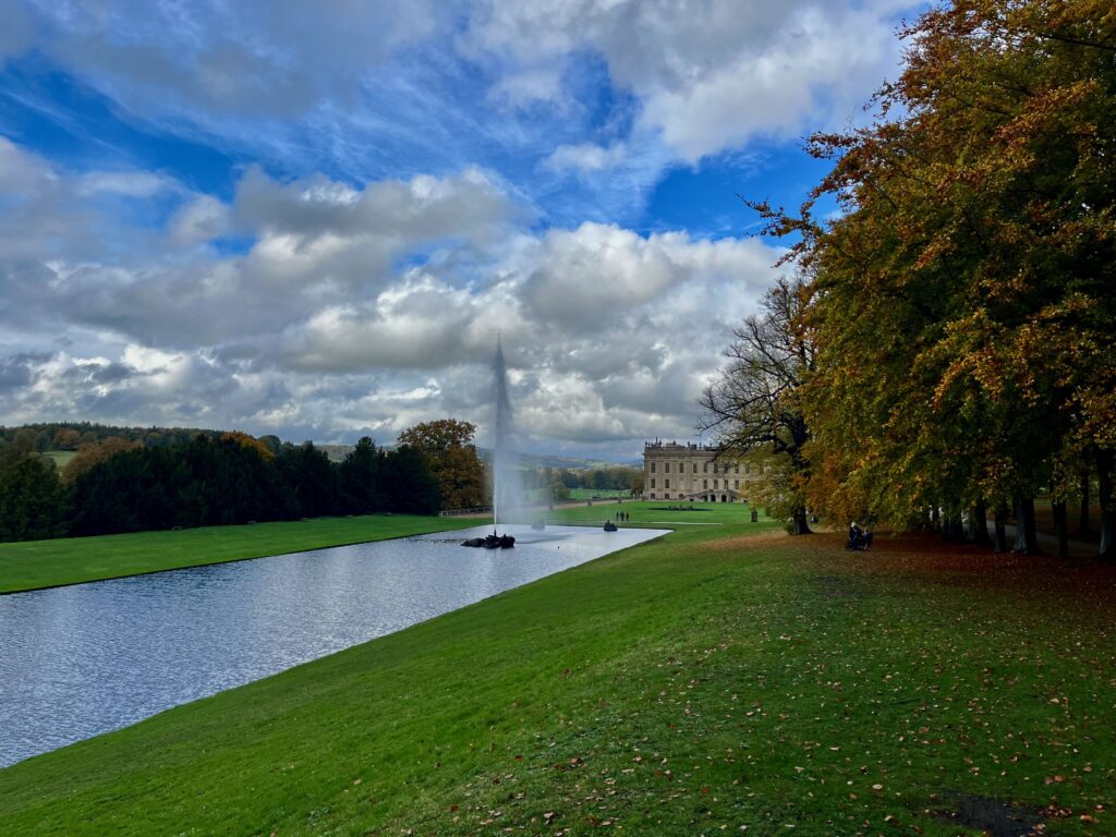 Chatsworth House en Baslow Edge: The Canal Pond en de Emperor Fountain